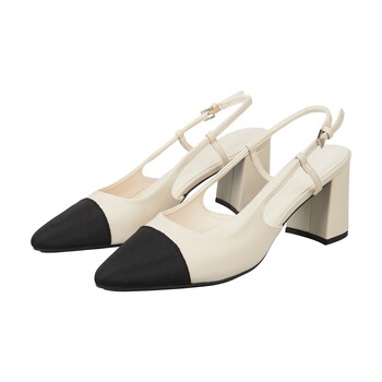 Tk Maxx obcasy w kolorze kosci sloniowej z czarnym czubkiem 169.99PLN