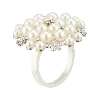 Pierścionek z perłami