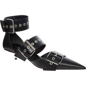 Czarne szpilki z klamrami