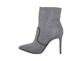 Srebrne botki na obcasie