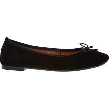 Czarne zamszowe balerinki
