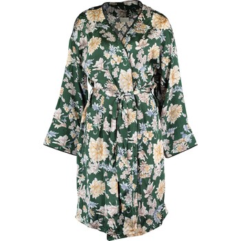 Zielone kimono w kwiaty