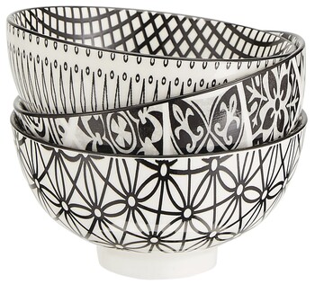 Białe miski z czarnym wzorem