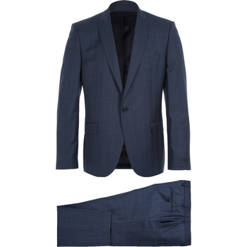 Dopasowany garnitur w niebieską kratkę