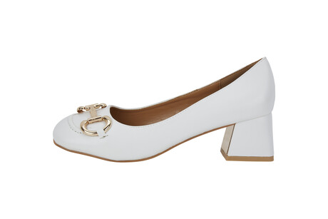 tk-maxx czolenka-biale-ze-zlotymi-detalami 84.99pln