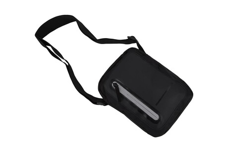 TK Maxx Czarna torba na ramie 64.99. ZL