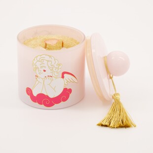 TK Maxx rozowa swieca zapachowa z amorkiem 74.99PLN