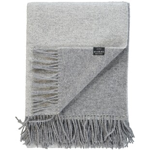 Szara pleciona narzuta