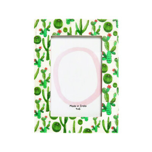 Ramka w kaktusy