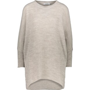 Beżowy sweter oversize