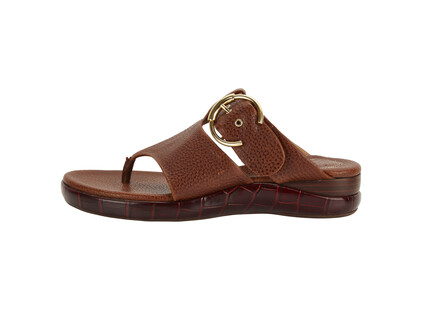 TK Maxx brazowe skorzane klapki 699.99zl