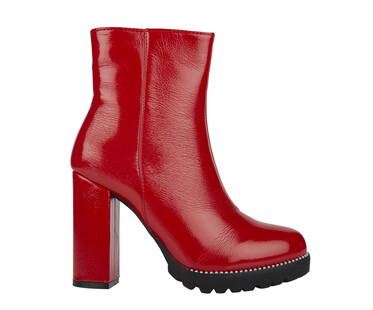 Buty na obcasie