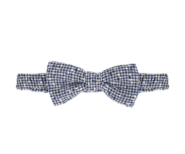 Granatowo-biała mucha