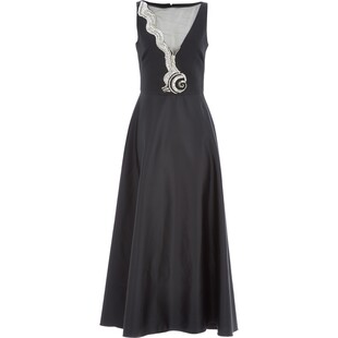 Czarna suknia wieczorowa