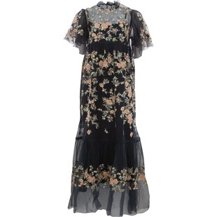 Czarna sukienka z kwiatowymi aplikacjami
