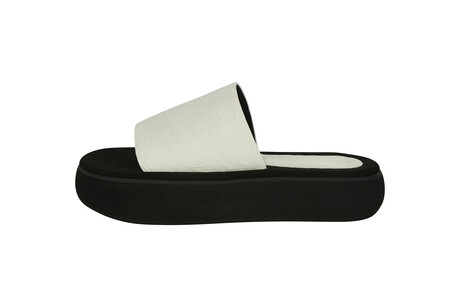 TK Maxx klapki na koturnie 699.99zl