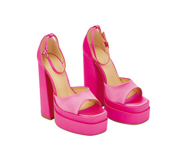 TK Maxx rozowe buty na platformie 134.99PLN