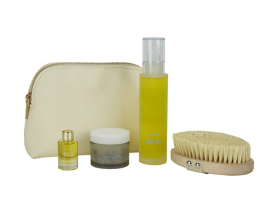 TK Maxx zestaw kapielowy z kosmetyczka 249.99zl