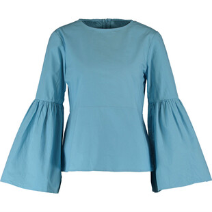 Niebieska koszula z rozkloszowanymi rękawami